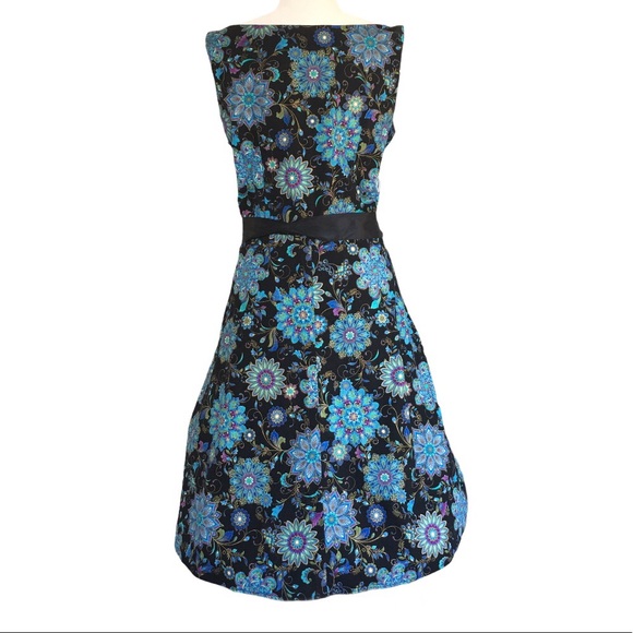 HEART OF HAUTE Paisley Floral Monique Dress NWOT - Picture 2 of 7